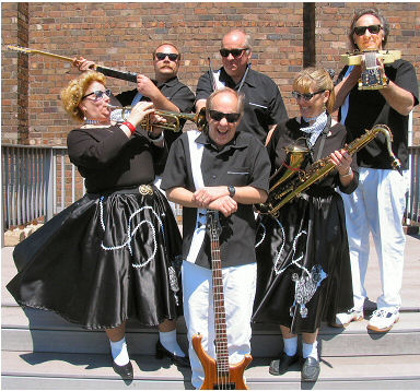 2005 at Wade Stadium - a band of characters